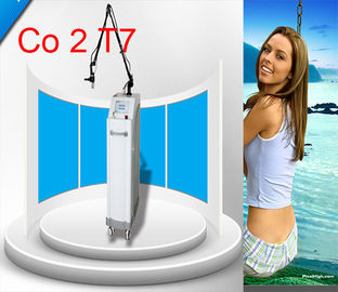 เครื่องไมโคร Fractional Co2 Laser รักษายากสำหรับการลบ Chloasmas / ผิวคล้ำ
