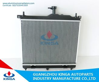 อลูมิเนียมหม้อน้ำรถยนต์ Suzuki MT สำหรับ HYUNDAI i10 &#39;09 PA 16/22/26